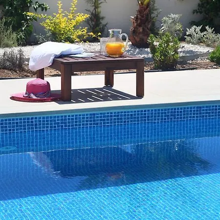 Golden Villas *