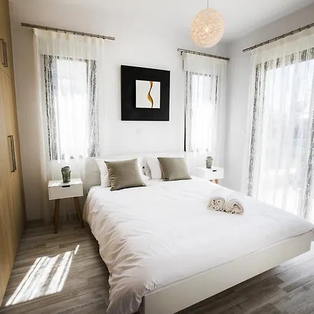 Villa Golden Villas *